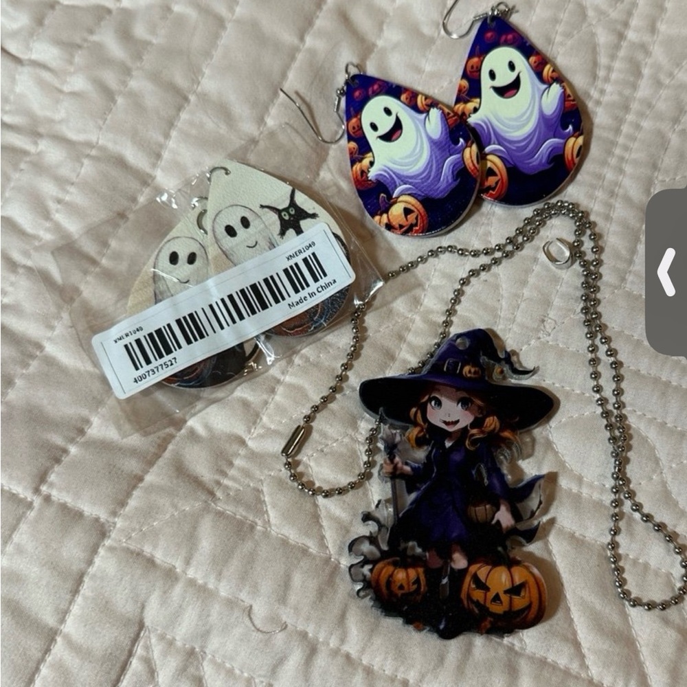 Two pairs of Halloween earrings that are double-sided and rear mirror decoration